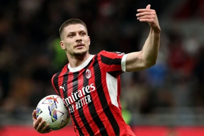 "Milan" Luka Yoviçlə yollarını ayırdı - RƏSMİ