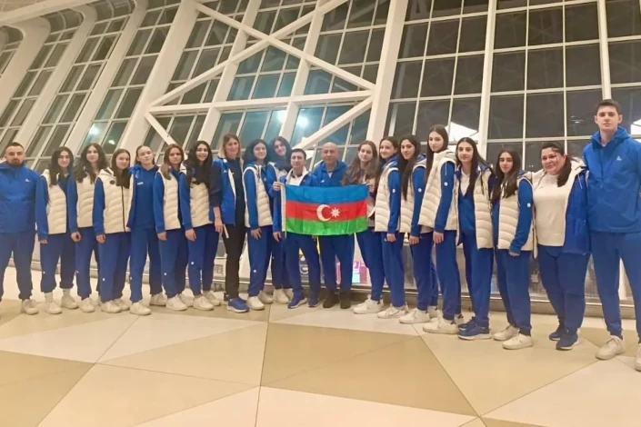 Azərbaycanın U-18 qız voleybol millisi Avropa çempionatının ikinci təsnifat mərhələsində iştirak etmək üçün İspaniyaya yollanıb
