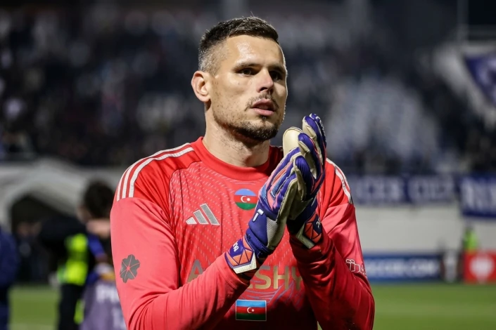 “Qarabağ”dan ayrılan qapıçı “Zirə”yə keçə bilər