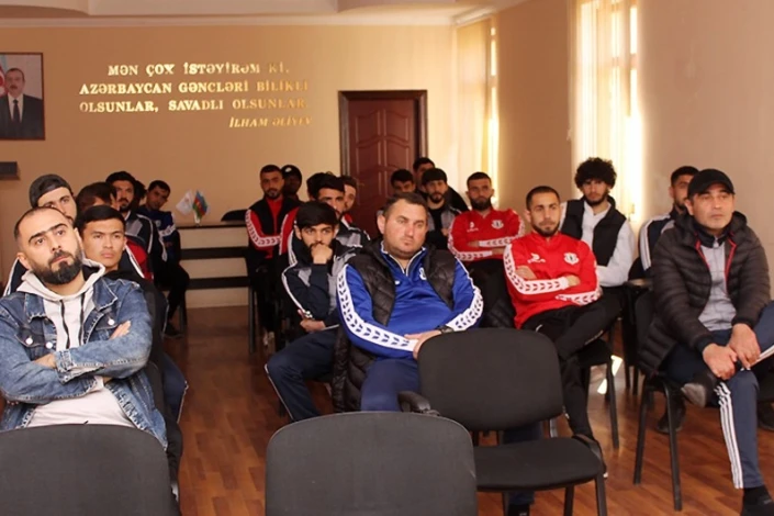 Azərbaycan I Liqa klubunun futbolçularına danışılmış oyunlarla bağlı seminar keçirilib