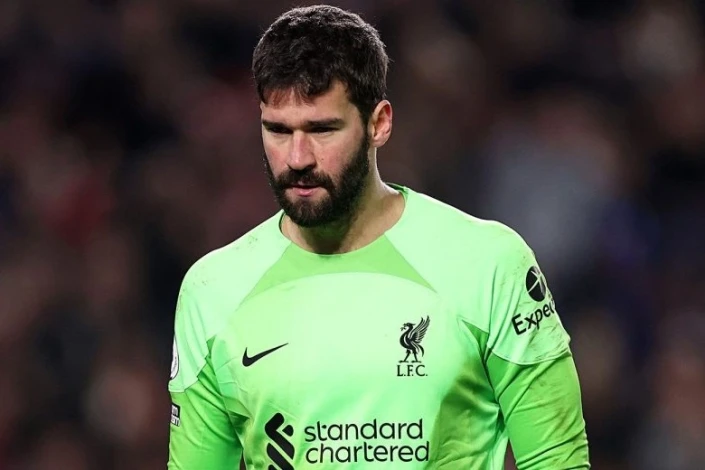 Alisson “Liverpul”u tərk edə bilər – “elçilər” var