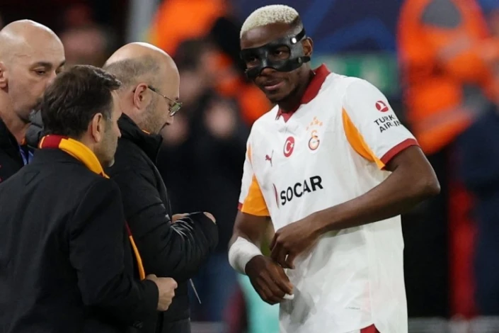 "Qalatasaray" "Liverpul" matçında iki oyunçusunu itirdi: Osimhen əməliyyat olunacaq, Lanq xəstəxanaya yerləşdirilib