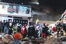 Əlcəzairdə stadionda tribunada uçqun: Ölən və yaralananlar var