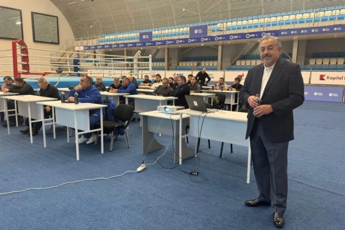 IBA-nın Texniki Komitəsinin sabiq sədri Azərbaycana gəlib, məşqçilərə seminar keçib