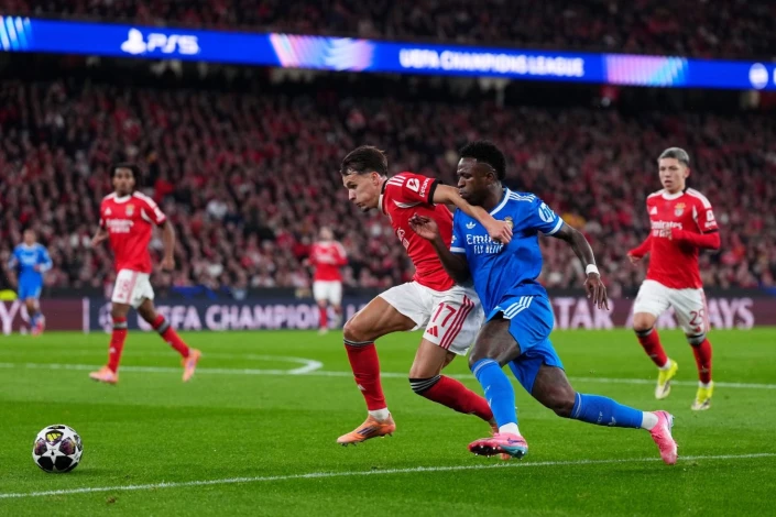 ФИФА обсуждает применение наказаний за оскорбительное поведение игроков