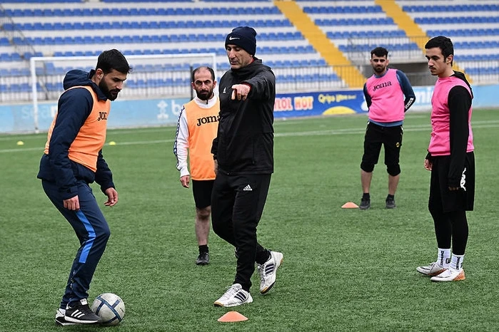 AFFA "D" Kateqoriyalı Məşqçi Kurslarında Nəzəri və Praktiki Sessiyalar Keçirildi - FOTO