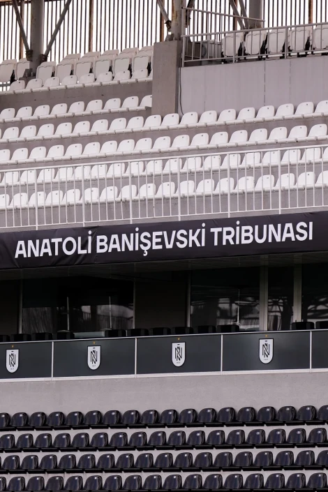 "Palms Sports Arena"'s "South" Stand Renamed in Honor of Anatoli Banishevski