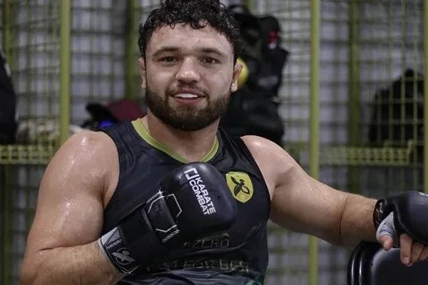 Вугар Карамов не смог выступить на турнире Rizin из-за отравления