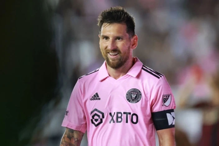 Messi ailesiyle birlikte Barselona'ya dönmek istiyor