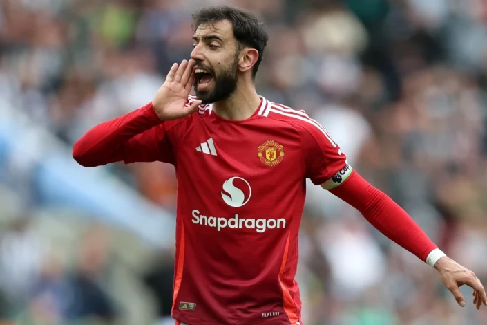 Arab countries have offered Bruno Fernandes 4 times more salary than he earns in England