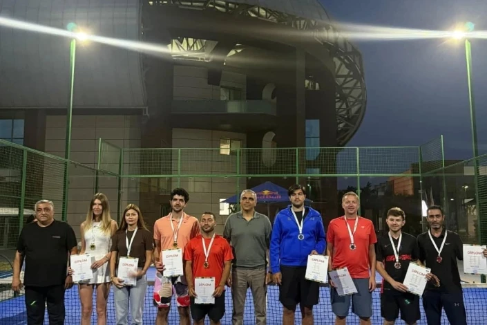 Bakü Padel Tenisi Şampiyonasına 24 sporcu katıldı