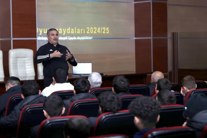 Akademiyamızda seminar keçirildi