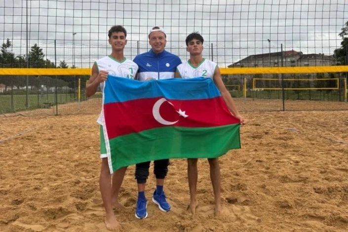 Azərbaycanlı voleybolçular Ermənistan komandasını məğlub edərək 1/4 finala yüksəlib