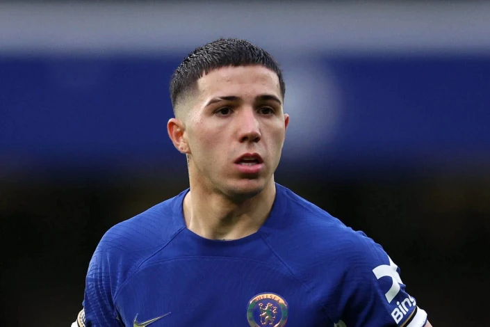 Энцо Фернандес пропустил тренировки из-за болей в колене