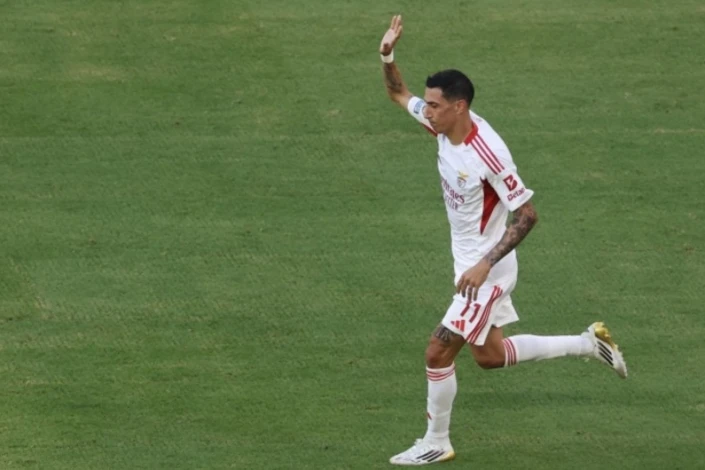 Di Maria doğma klubundakı ilk oyununda zədələnib
