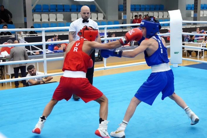 "Haydar Aliyev Kupası-2025": 12 boksörümüz günü zaferle tamamladı - FOTO