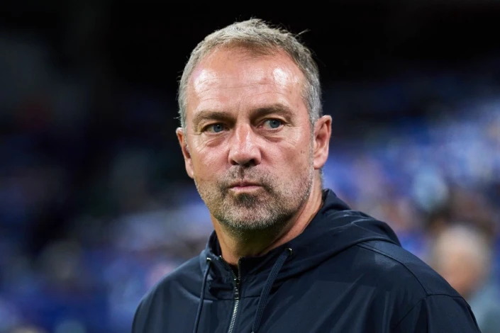 Flick Protests Martin's Red Card Decision After Atletico Game;