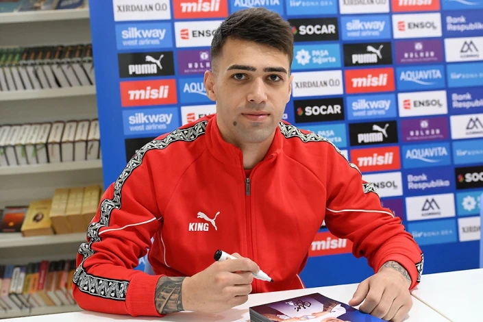Rustam Ahmadzadeh: 