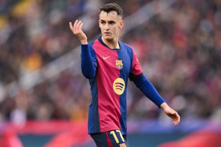 "Atletiko" "Barselona"nın yarımmüdafiəçisi Mark Kasadonun transferi ilə maraqlanır