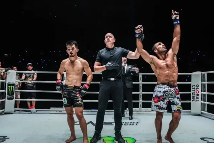 Elbek Alishov Makes Successful Debut in "ONE Championship" by Defeating Filipino Opponent