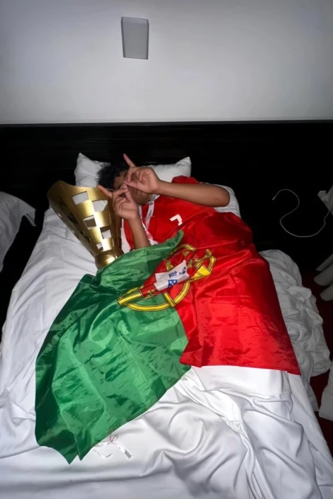 Ronaldunun oğlu ilk kubokunu qazandıqdan sonra şəklini paylaşdı