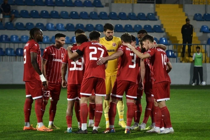 “Araz-Naxçıvan”da “yarpaq tökümü” – 13 futbolu göndərilib