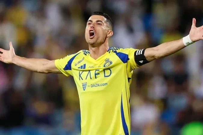 Kriştiano Ronaldonun maaşı rekord həddə çatdı