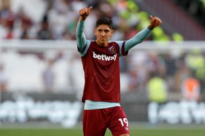 "Fənərbaxça" Edson Alvaresi transfer etməyə yaxındır