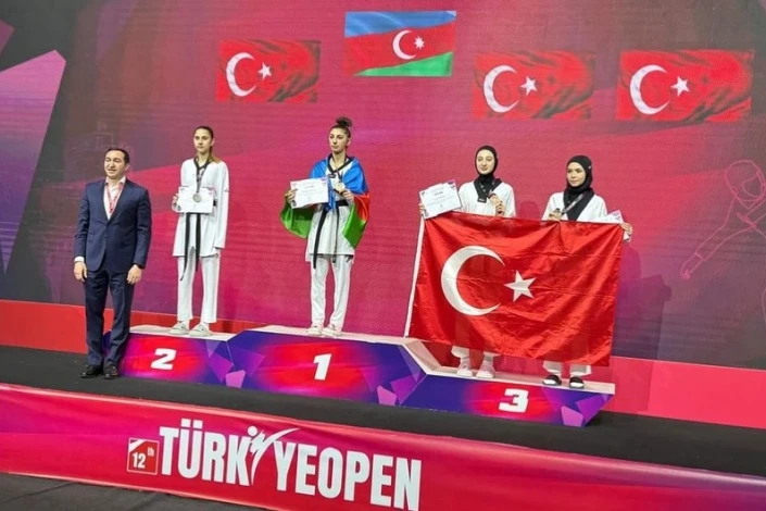 Azərbaycanın gənc taekvondoçusu beynəlxalq turnirdə qızıl medal qazanıb