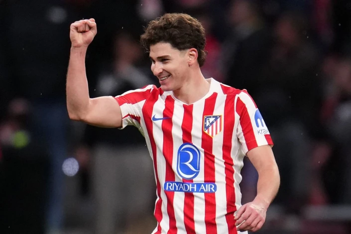 "Atletico Madrid" Alvarez'in sözleşmesini uzatmak ve ona 10 milyon eurodan fazla maaş vermek istiyor