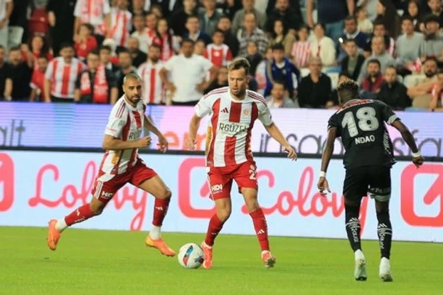 Matches of the 34th round of the Super League have started;