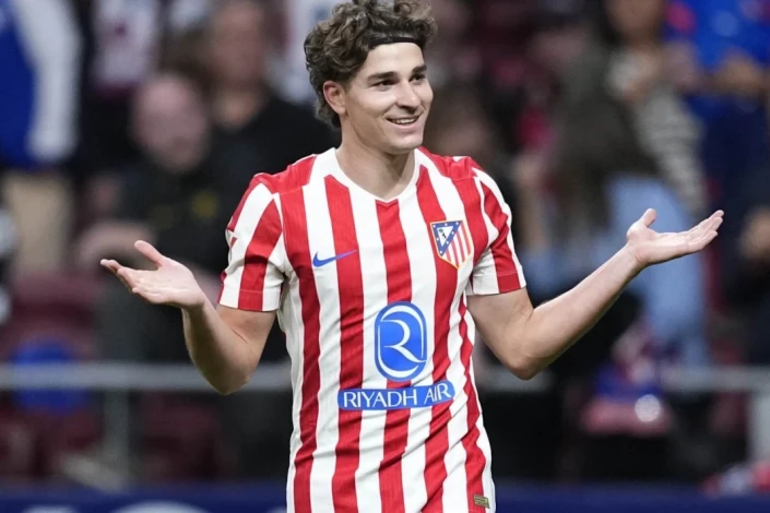 Alvarez Could Return to the Premier League: "Manchester United" Interested in the Argentinian