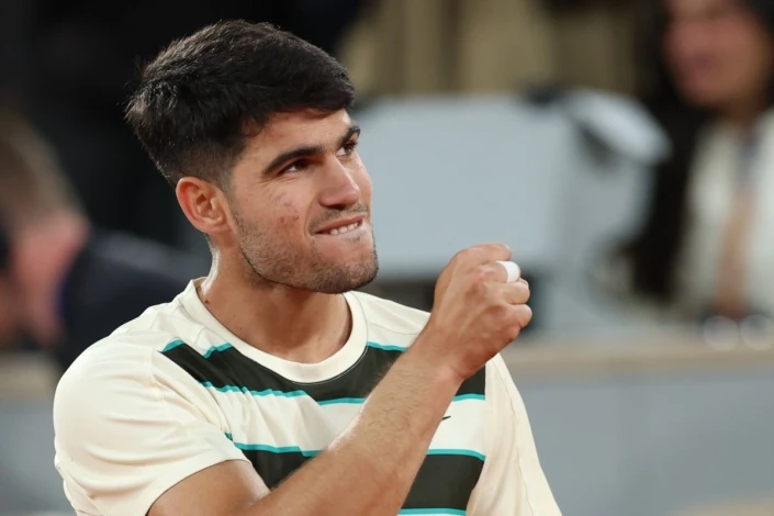 Roland Garros 2025 şampiyonu Carlos Alcaraz, Londra turnuvasında finalde;