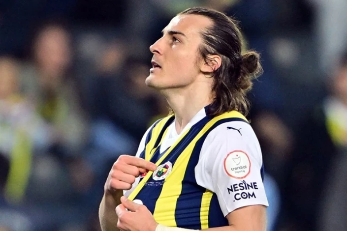 "Fənərbağça"nın futbolçusu zədə səbəbindən 1 ay yaşıl meydanlardan kənar qalacaq