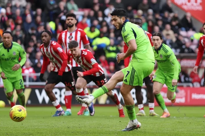 Raul Jimenez Breaks Premier League Penalty Record