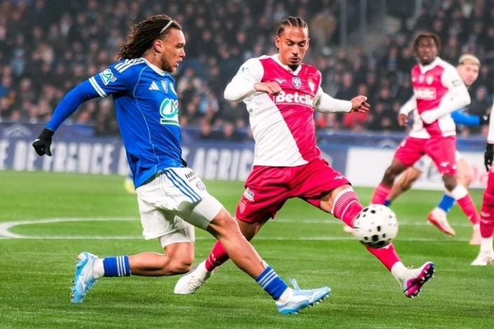 "Strasbourg" Eliminated "Monaco" from the French Cup with a 3:1 Victory