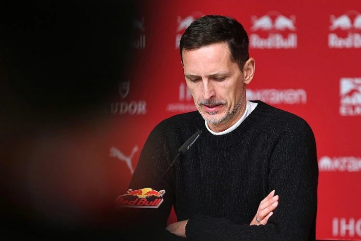 "Eintracht" Sacks Head Coach: Reason - Decline Before "Qarabag" Game