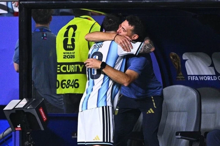 Skaloninin Argentina millisinin baş məşqçiliyi vəzifəsindən ayrılma düşüncələri