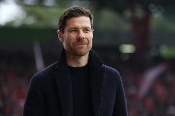 Xabi Alonso "Ayntraxt"ın baş məşqçisi ola bilər