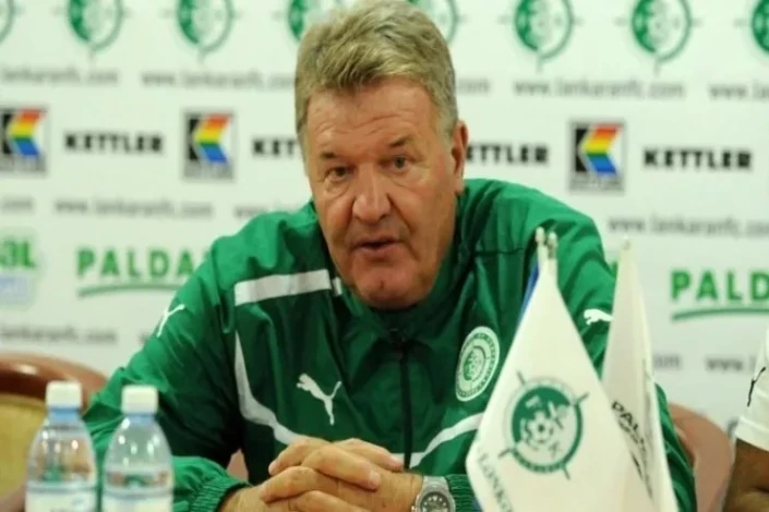 "Hazar Lenkeran"ın eski teknik direktörü John Toshack'a demans teşhisi konuldu