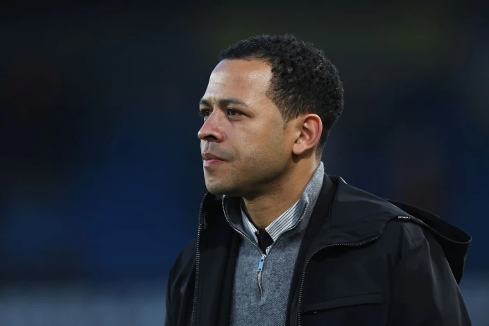 Rosenior's Bizarre Training for Chelsea Players: From Hand Washing to Building Lego