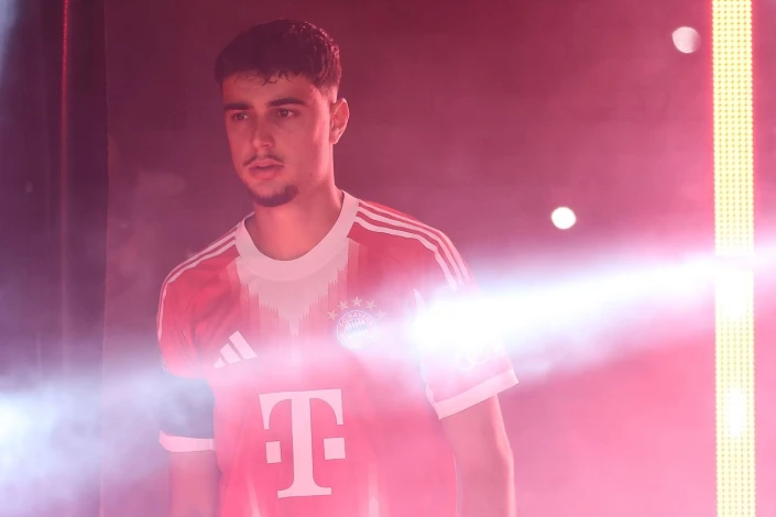 Chelsea, Pavlović transferi için Bayern Münih ile görüşmelere hazırlanıyor