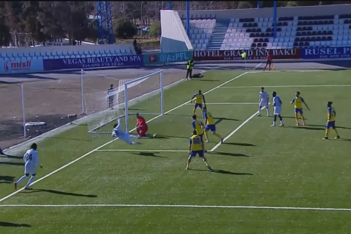"Neftçi" səfərdə "Kəpəz"i 4:1 hesabı ilə məğlub etdi: Mahmudovun qolu, Sambunun dublu