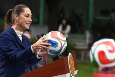 Şeynbaum: FIFA DÇ-2026-da İran yığmasının oyunlarını ABŞ-dan Meksikaya köçürməkdən imtina edib