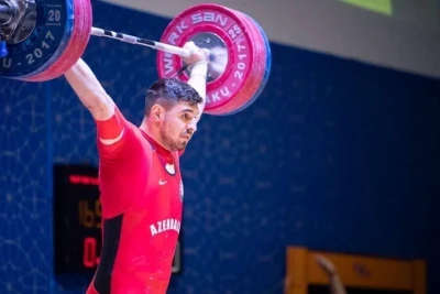 Dadaş Dadaşbəyli ağır atletikaya necə gəldi: Qobustan seçimi və məşqçinin kəşfi - VİDEO