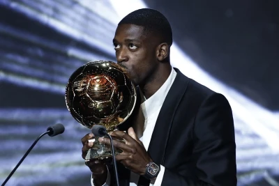 Usman Dembele "Qızıl top"u alarkən anasına təşəkkür edərkən ağladı - FOTO