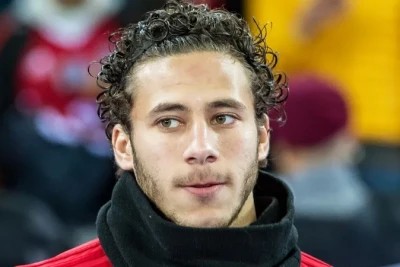 Misir millisinin futbolçusu Ramazan Sobhi saxtakarlığa görə bir il həbs cəzası alıb