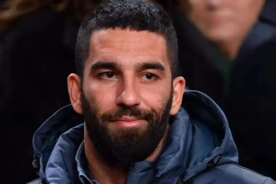 Arda Turan hakimin qərarlarından narazılığını bildirdi və Ramiq Hacıyevin zədələnməsinə təəssüfləndi - FOTO