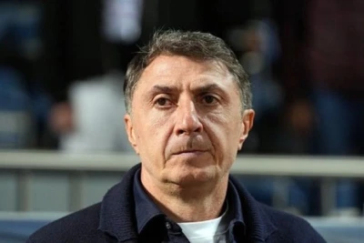 Şota Arveladze "Kasımpaşa"dan ayrıldı