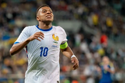 Kilian Mbappe zədə səbəbindən Azərbaycanla oyunu buraxacaq